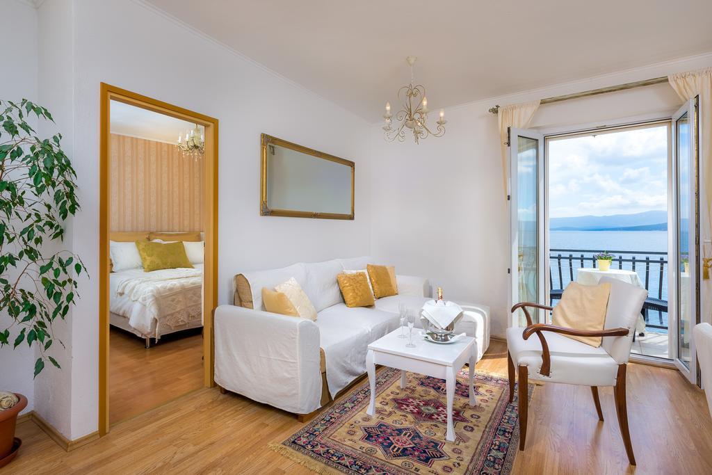 Apartments Santo Bol Zimmer foto