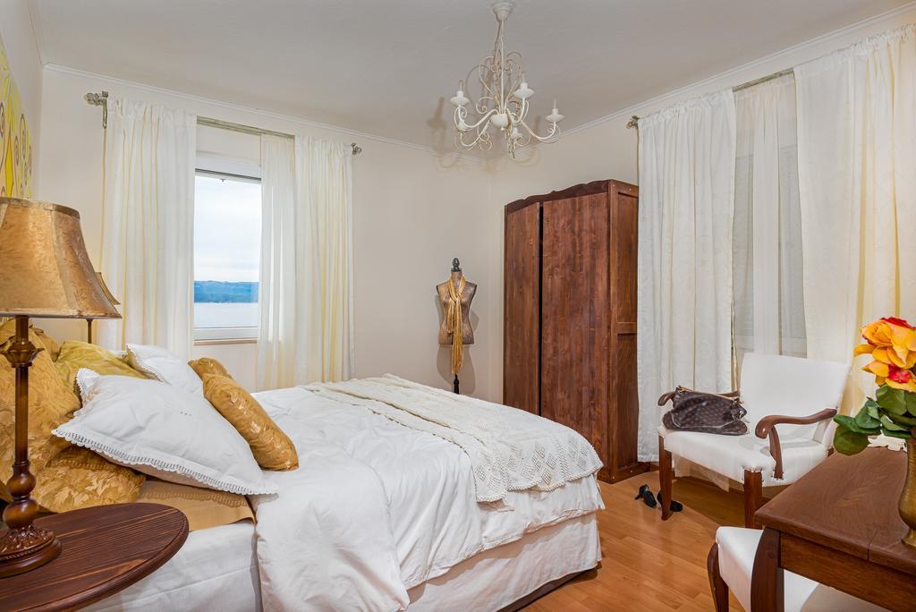 Apartments Santo Bol Zimmer foto
